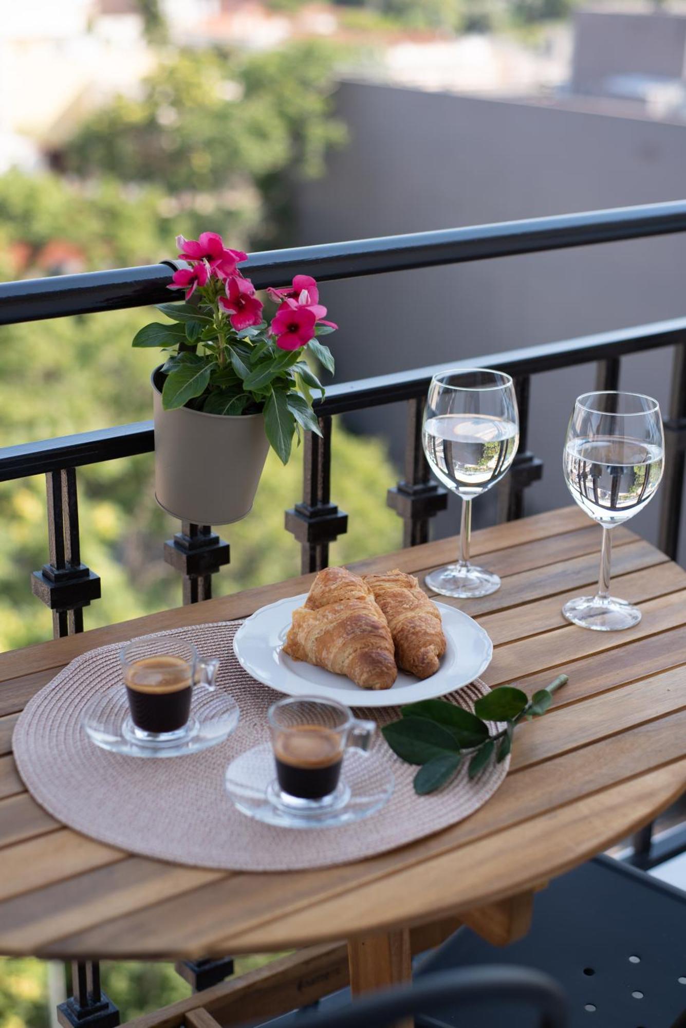 Stunning Acropolis View - 500M Metro - At Historical Center Apartment Athens Luaran gambar